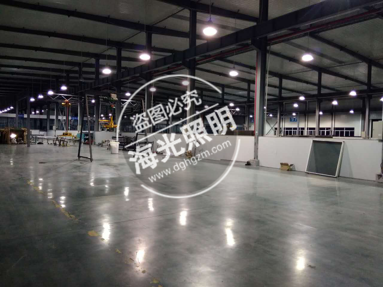 海光照明为惠州市方特新材料有限公司提供400W金卤灯工厂灯安装效果图
