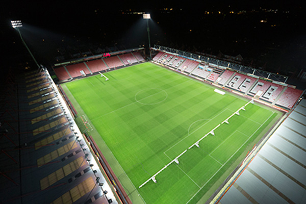 你知道为什么球场适合用LED高杆灯吗？