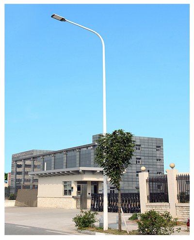 「大同高杆路灯厂家」城市主干道12米路灯杆上装多大功率的led路灯头比较合适?