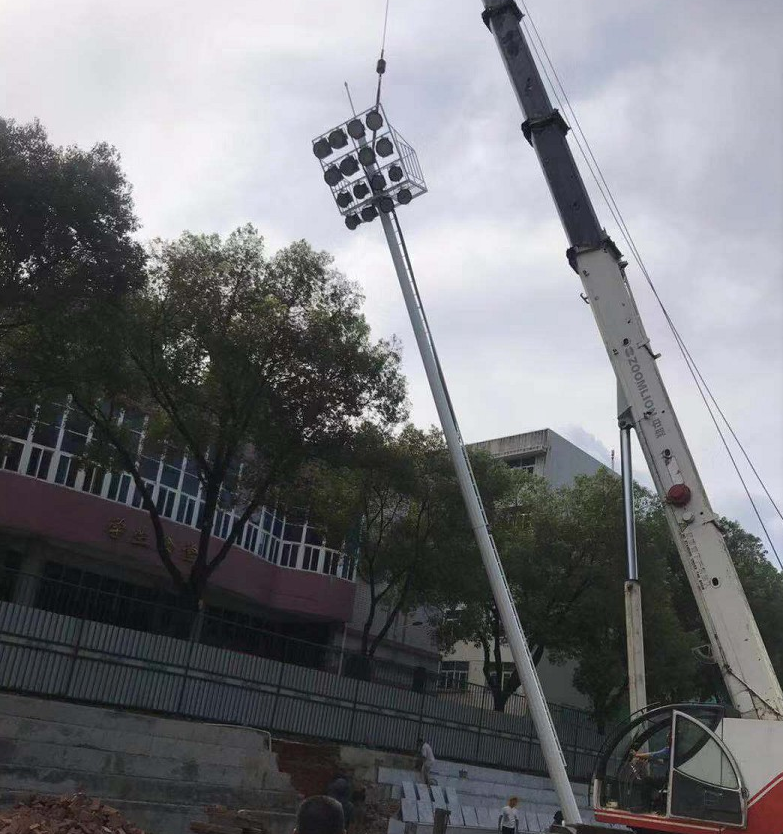 校园标准足球场-室外运动场高杆灯参数及价格