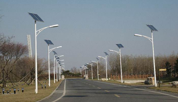 农村太阳能路灯有哪些优势？
