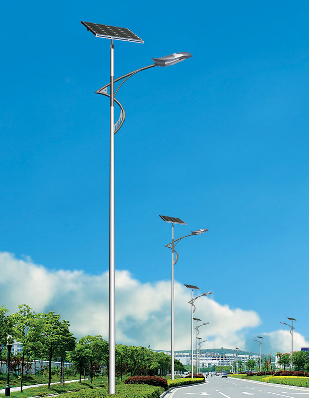 「太阳能led路灯厂家」太阳能路灯照明工程预算